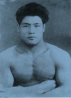 foto: Masahiko Kimura v plné síle                          